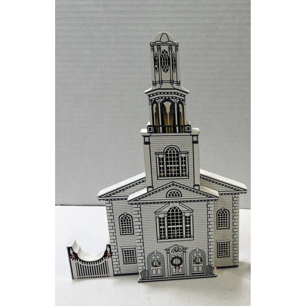 SHEILA'S COLLECTIBLES -SHELF SITTER-OLD FIRST CHURCH BENNINGTON VT. 1994